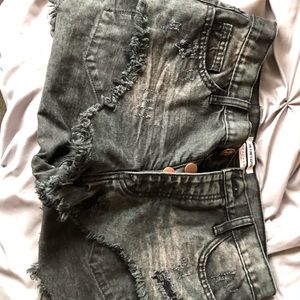 Brand new one teaspoon shorts